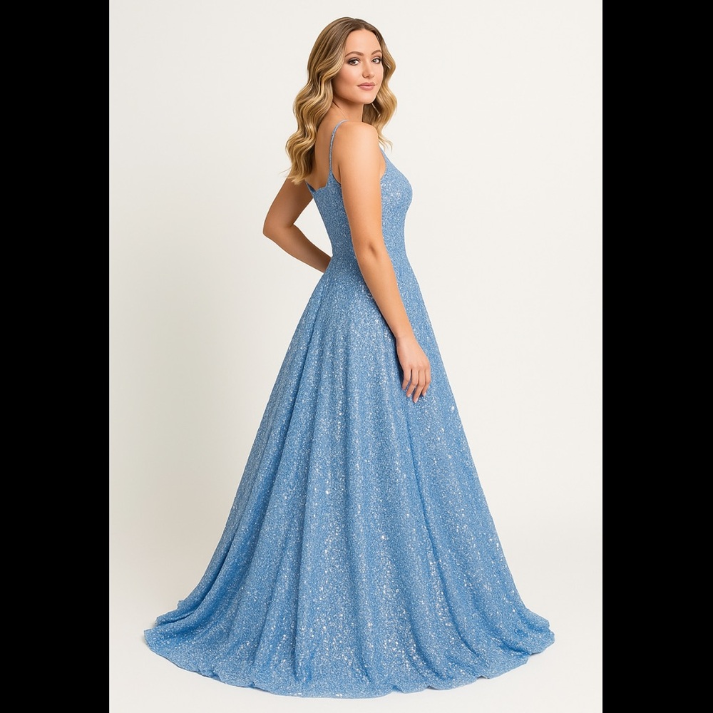 Blue Sleeveless Spaghetti Strap Prom Gown
